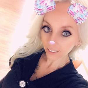 Meet your Posher, Kendra